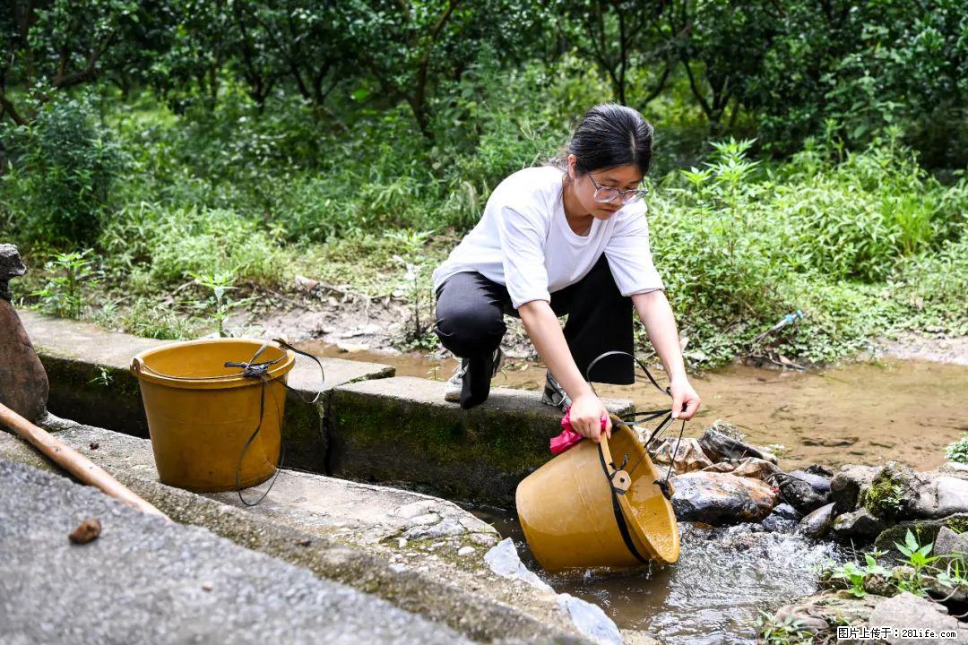 全网追的“扁担女孩”，找了一份暑假工，时薪12元 - 潍坊生活资讯 - 潍坊28生活网 wf.28life.com